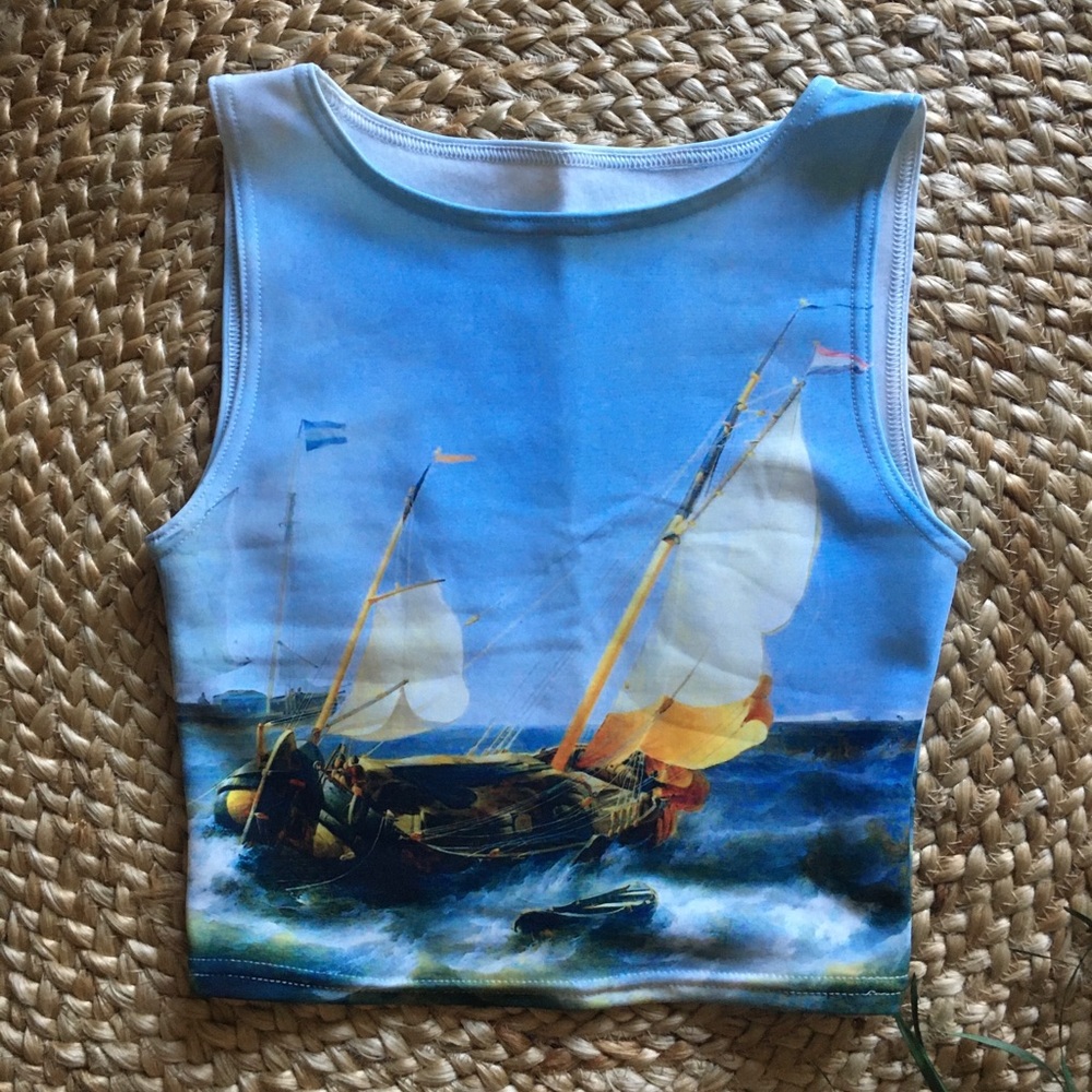 Crop top
